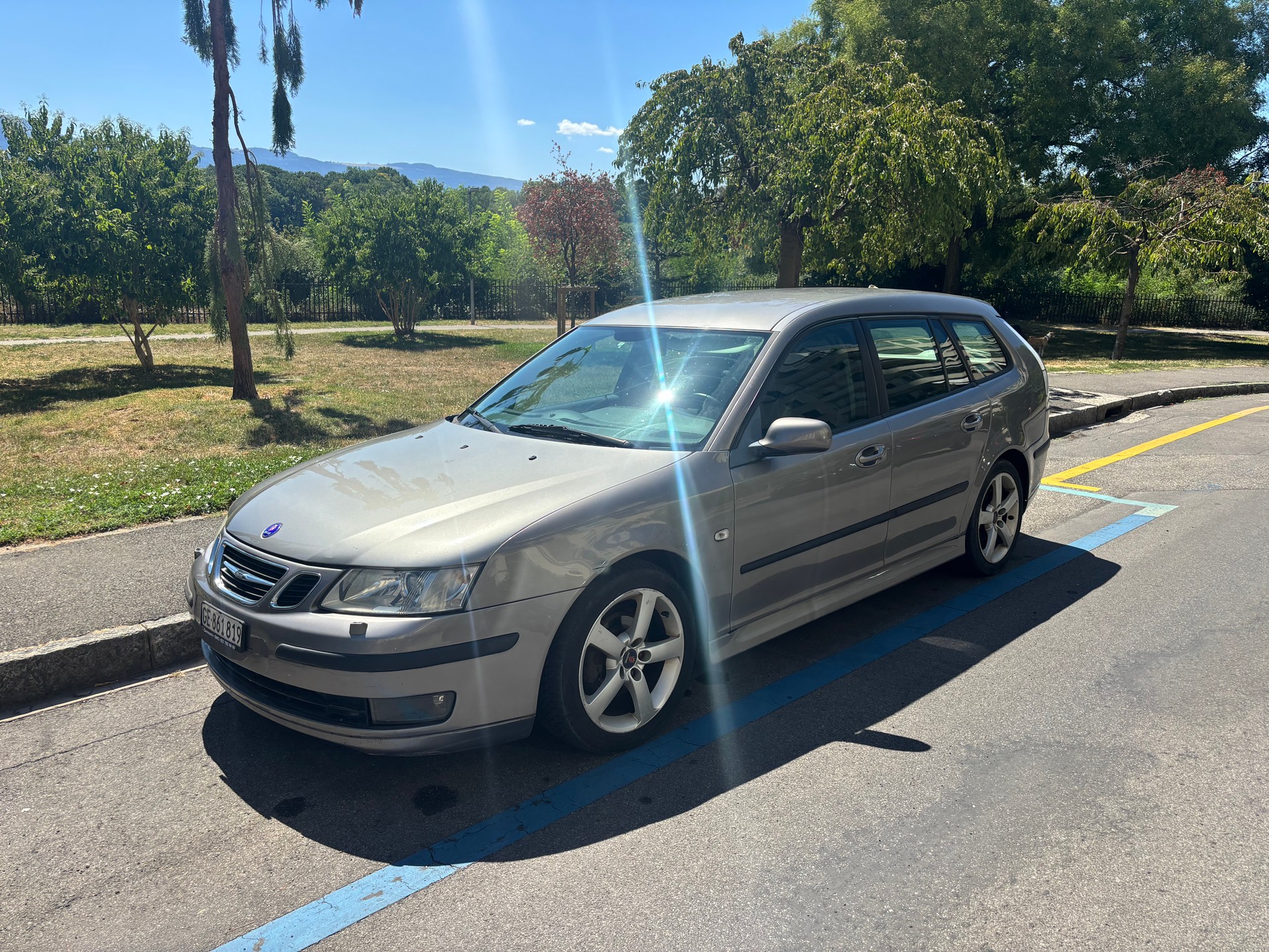 SAAB 1.8 t 150 Vector-image-0
