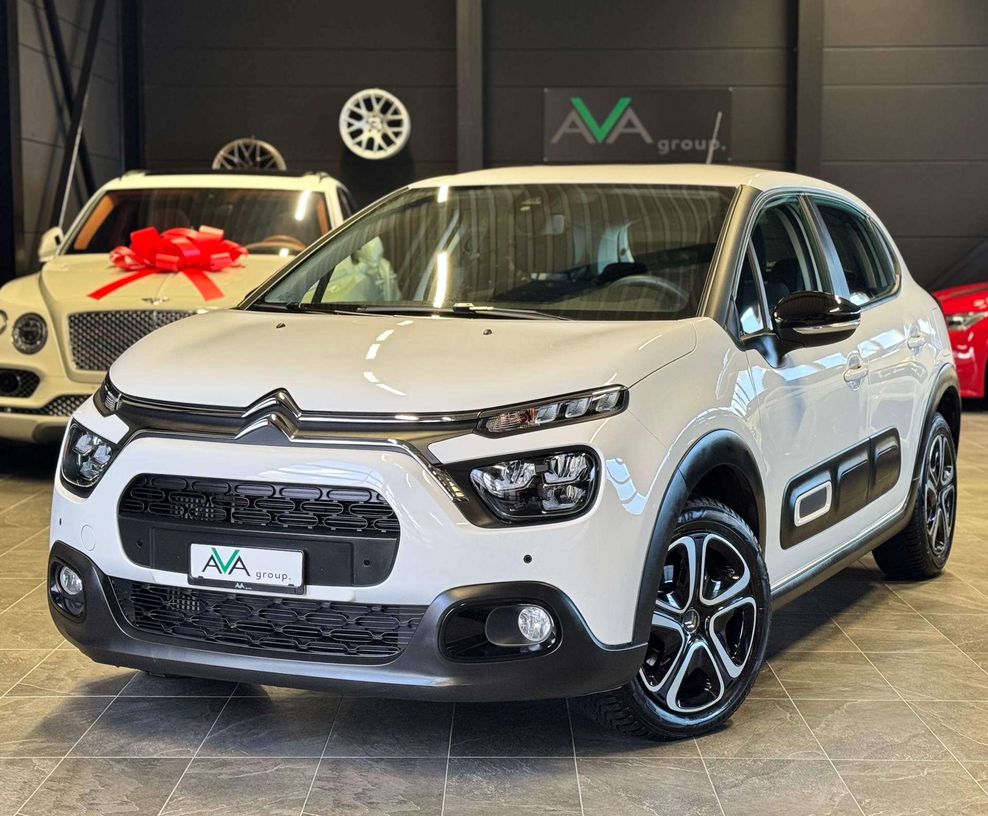 CITROEN C3 1.2i PureTech Swiss Edition EAT6-image-0