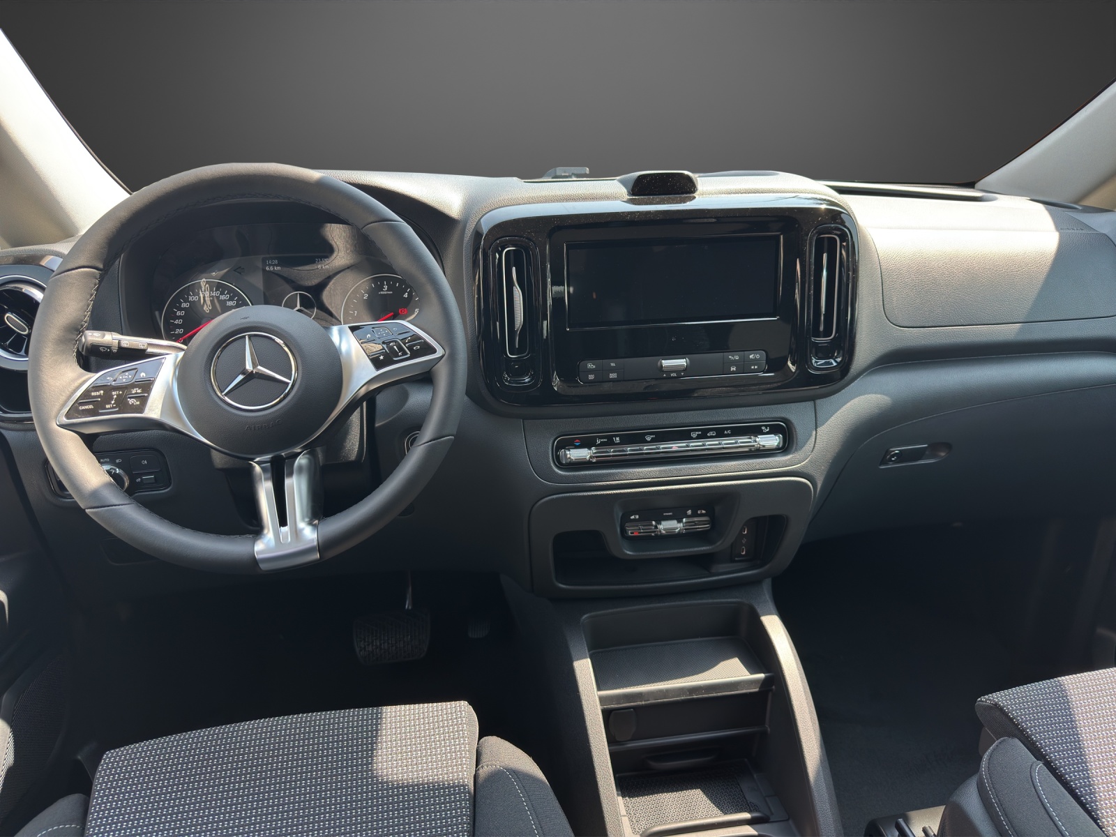 MERCEDES-BENZ Vito 116 CDI Lang Tourer 9G-Tronic 4M Select-image-8