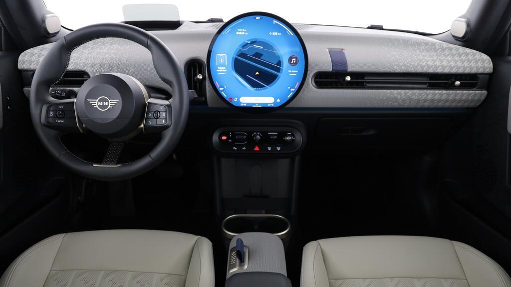MINI Cooper C Cabrio-image-11