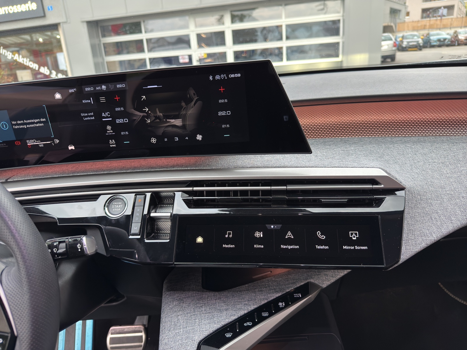 PEUGEOT 3008 145 e-DCS6 Hybrid GT-image-15