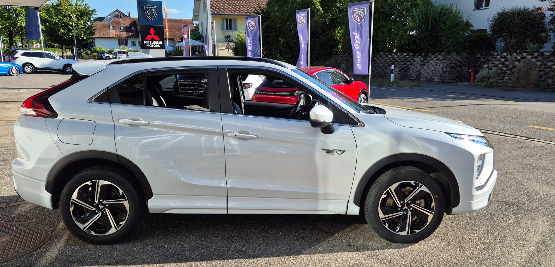MITSUBISHI Eclip.Cross PHEV Instyle-image-3