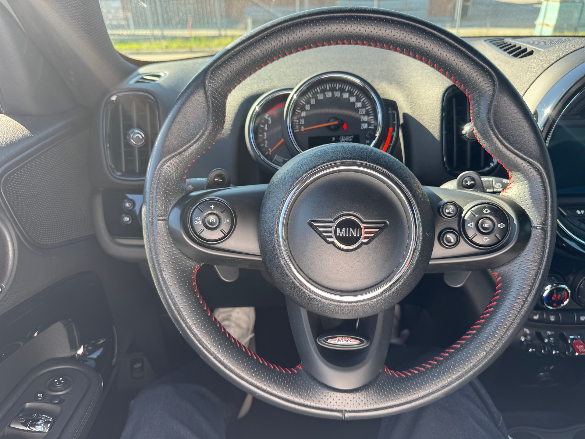 MINI Countryman Cooper SD ALL4 Steptronic-image-14