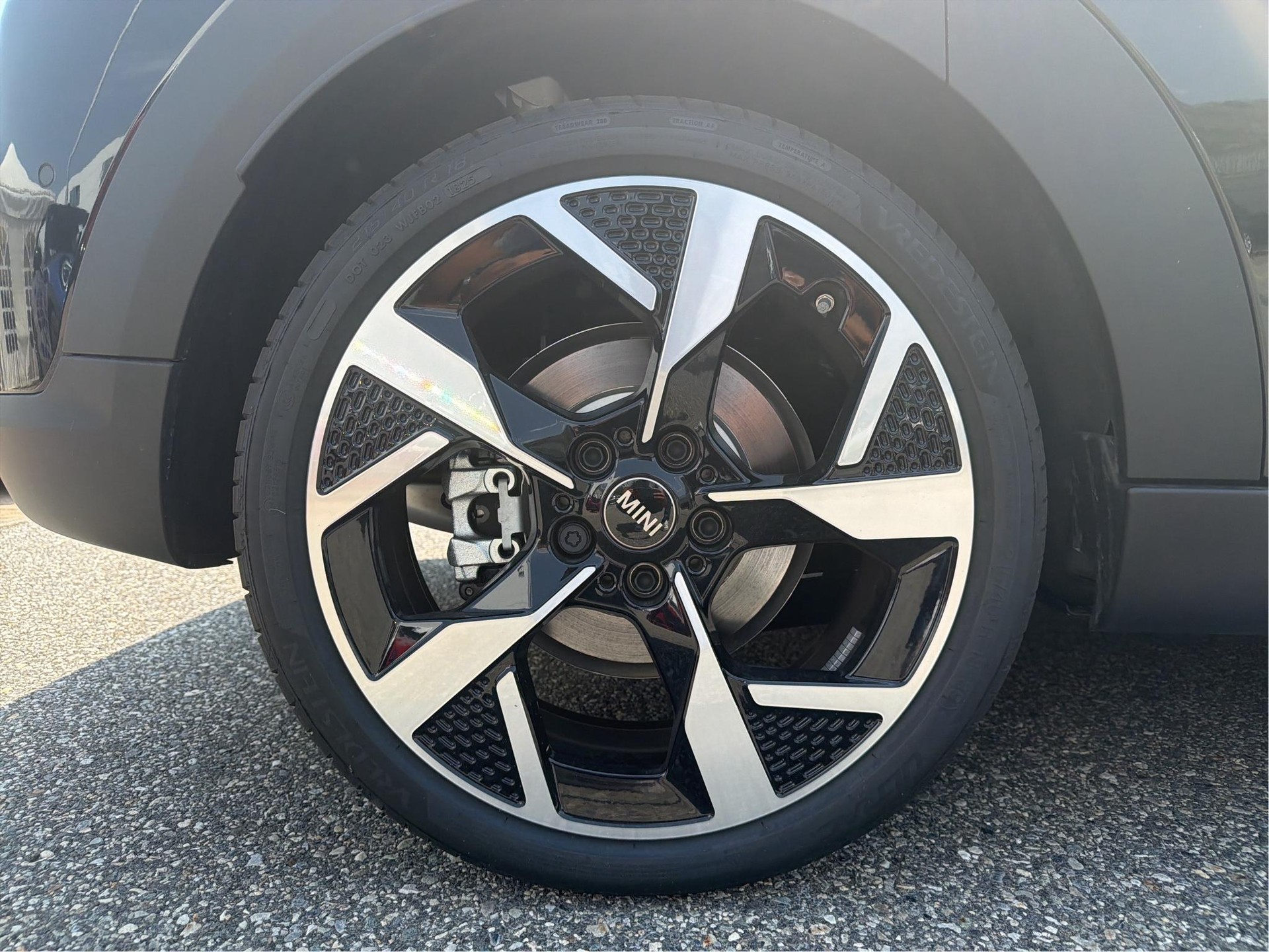 MINI Cooper 5 door C-image-8