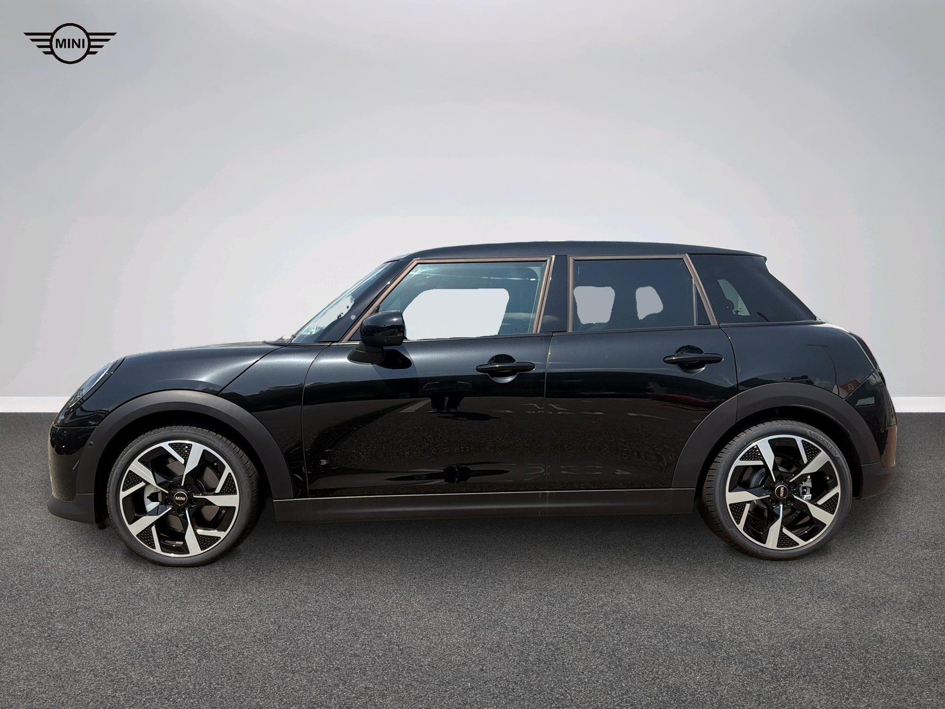 MINI Cooper 5 door C-image-2