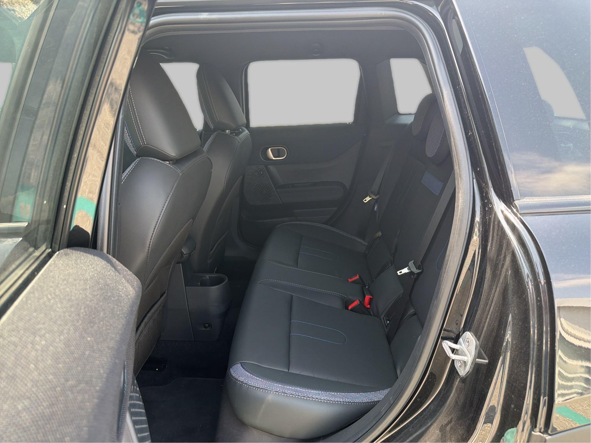 MINI Cooper 5 door C-image-16