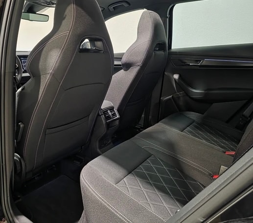 SKODA Karoq 1.5 TSI SportLine DSG-image-17