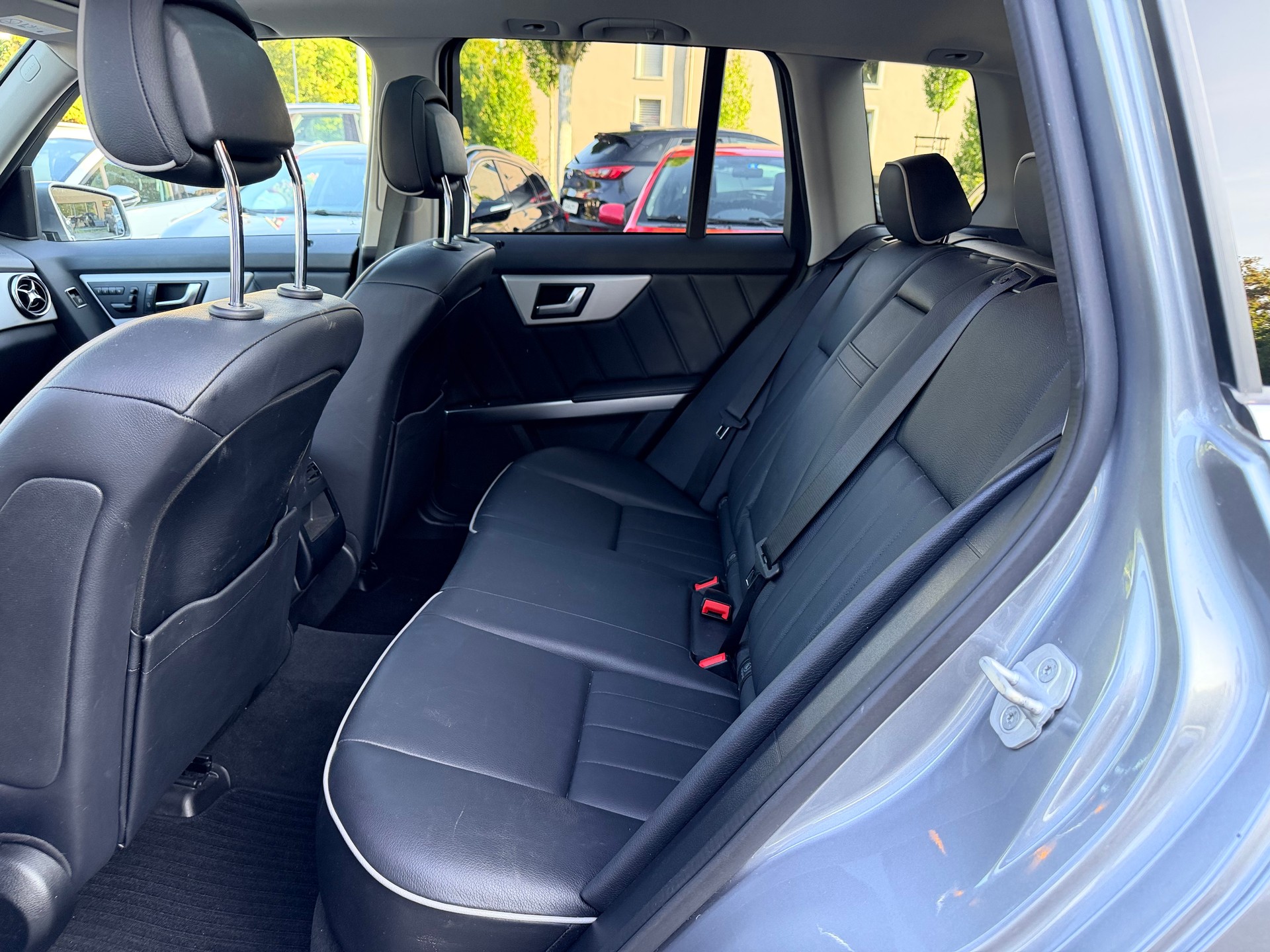 MERCEDES-BENZ GLK 220 BlueTEC Swiss Star Ed. 4Matic 7G-Tronic-image-19