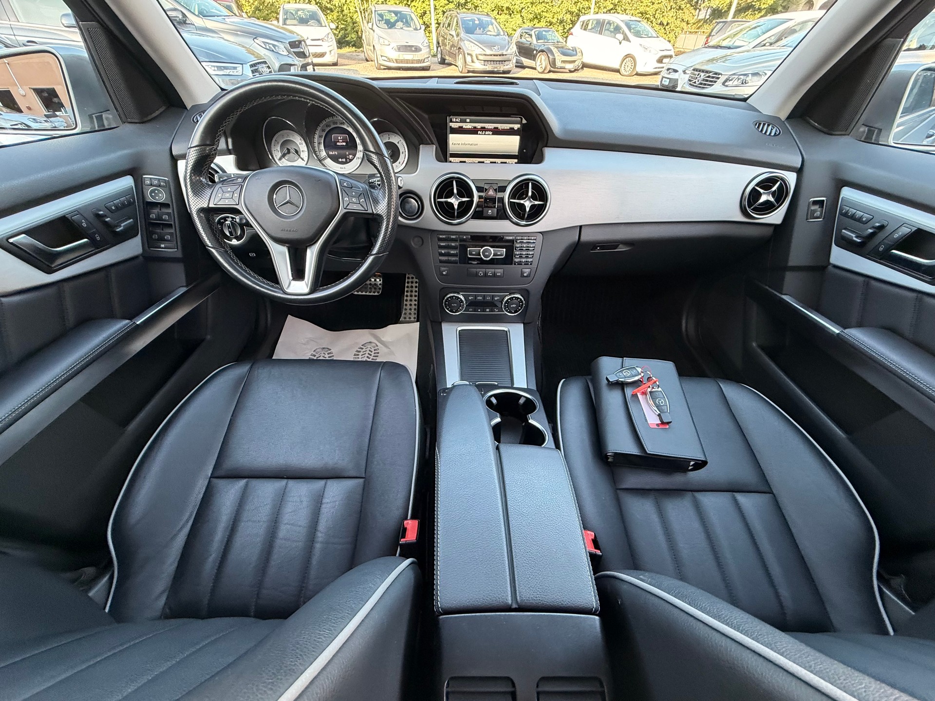 MERCEDES-BENZ GLK 220 BlueTEC Swiss Star Ed. 4Matic 7G-Tronic-image-14