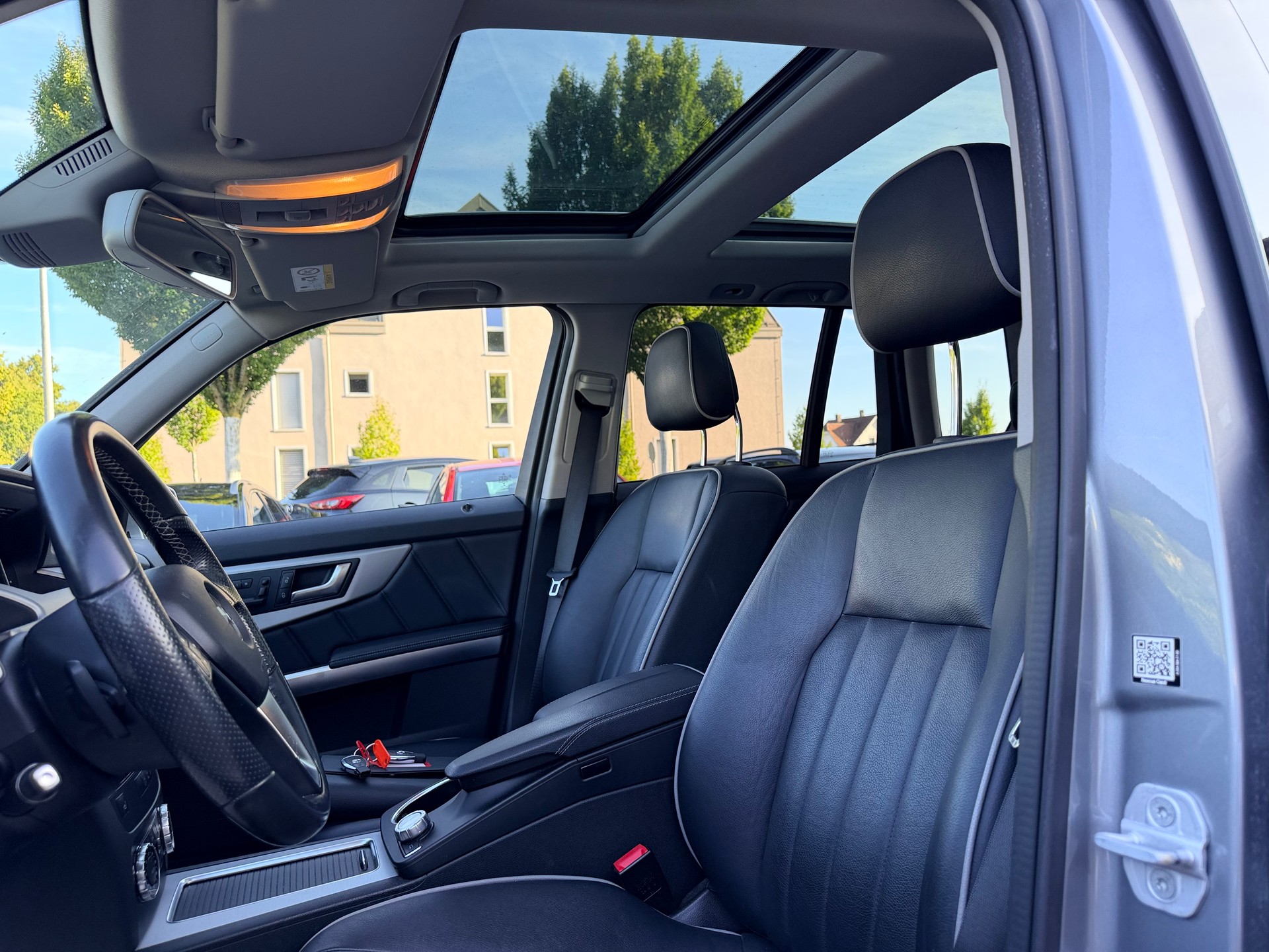 MERCEDES-BENZ GLK 220 BlueTEC Swiss Star Ed. 4Matic 7G-Tronic-image-20