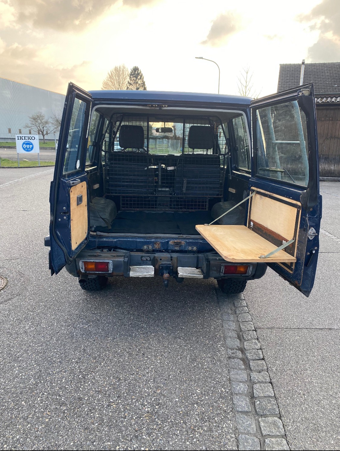 TOYOTA Land Cruiser 400 HdT 4.2 D-image-11