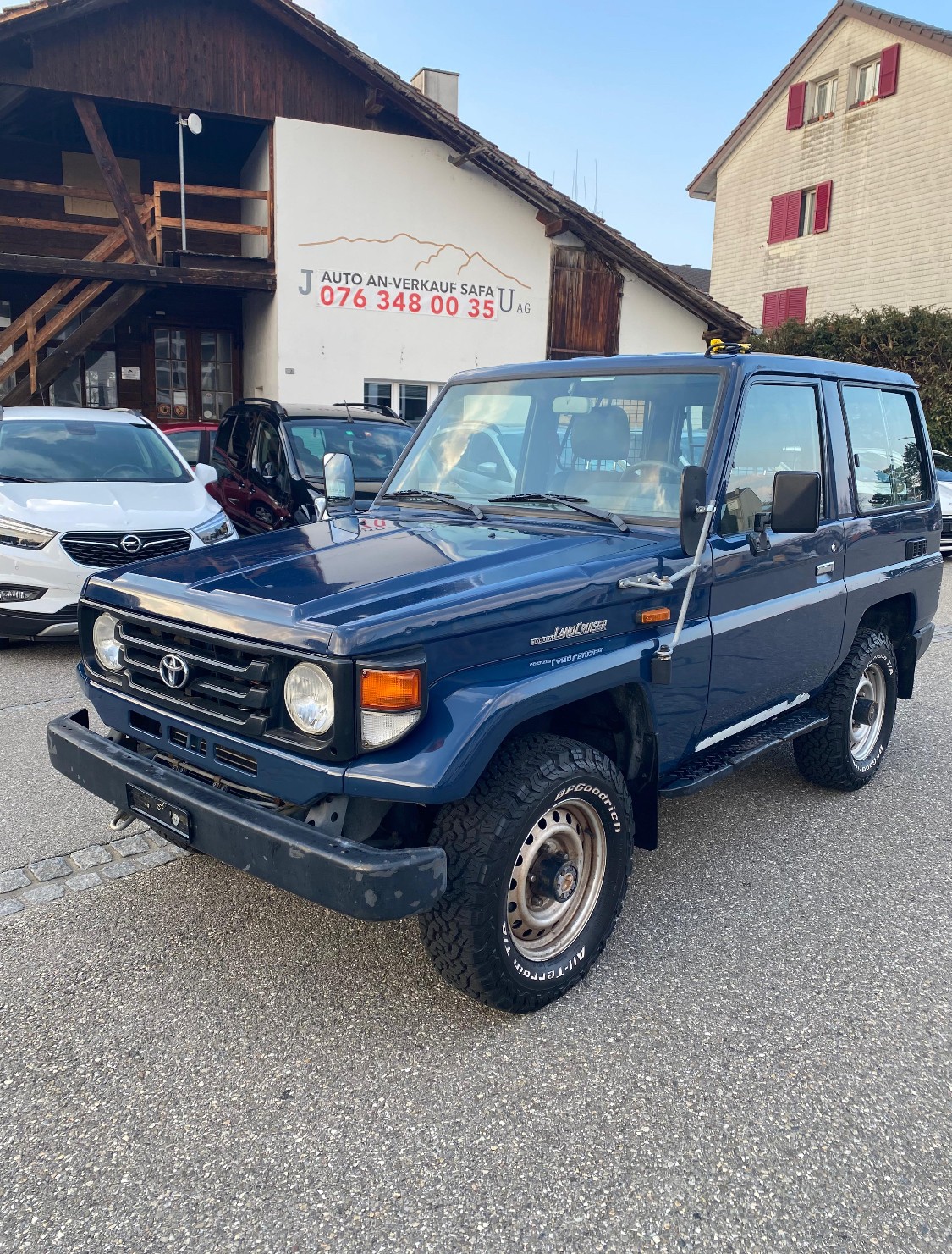 TOYOTA Land Cruiser 400 HdT 4.2 D-image-7