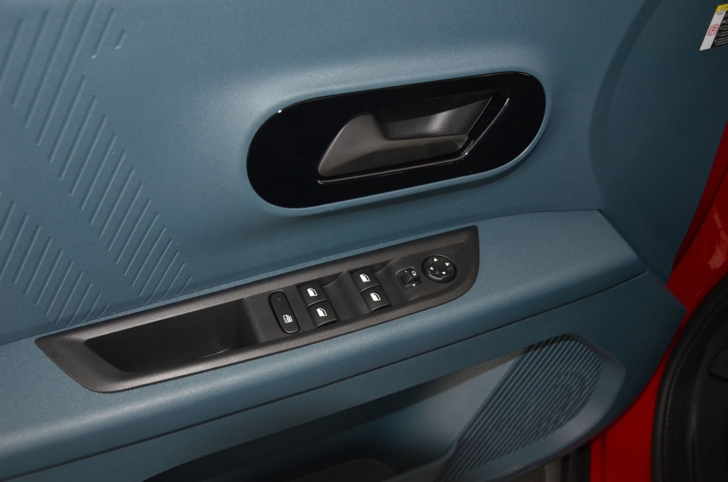 FIAT Grande Panda Elektro Red *CCS*-image-22