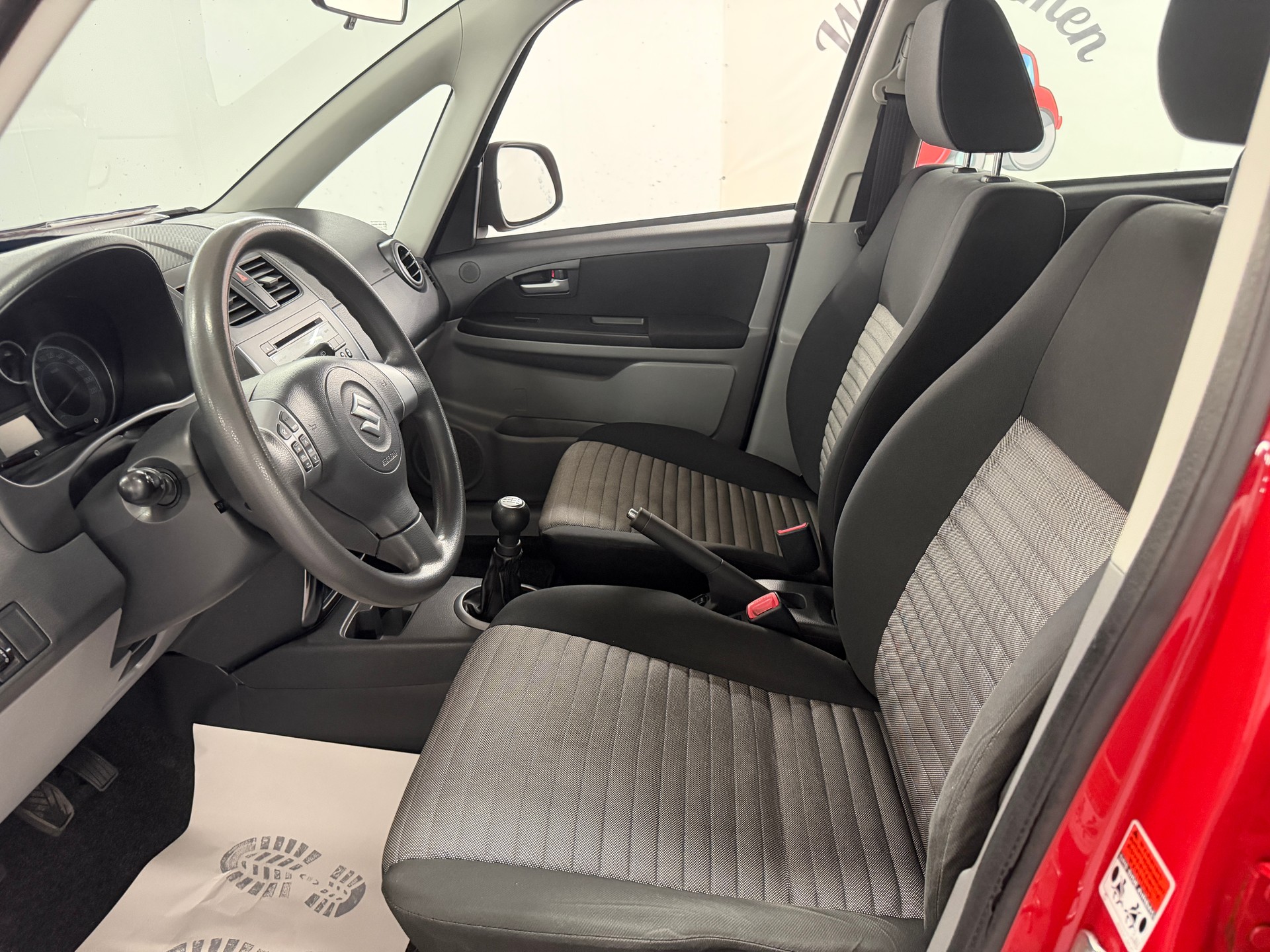 SUZUKI SX4 1.6 16V GL Top Sergio Cellano 4WD-image-8