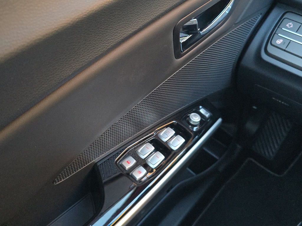 KGM-SsangYong Tivoli 1.6 e-XDi Sapphire 4WD-image-19