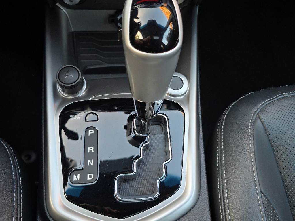 KGM-SsangYong Tivoli 1.6 e-XDi Sapphire 4WD-image-30