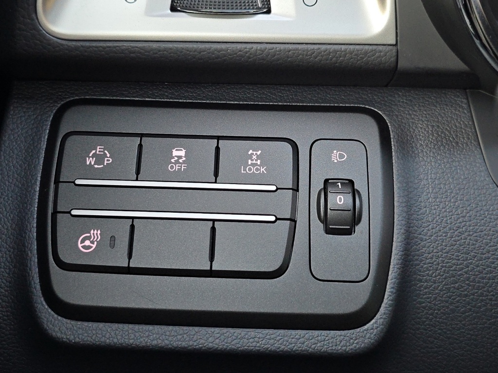 KGM-SsangYong Tivoli 1.6 e-XDi Sapphire 4WD-image-26
