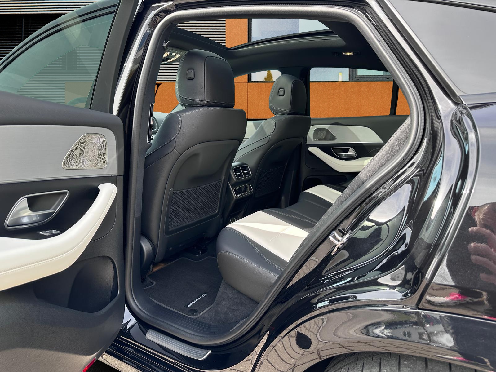 MERCEDES-BENZ GLE 450 d AMG Line 4matic Coupé / Top Ausstattung-image-13