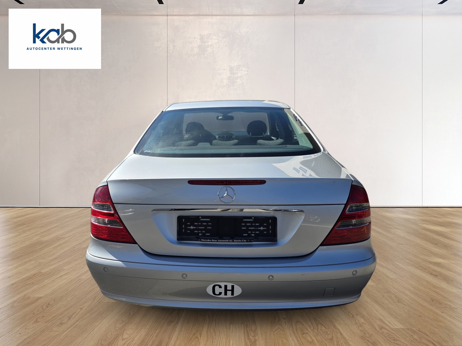 MERCEDES-BENZ E220 CDI Classic-image-5