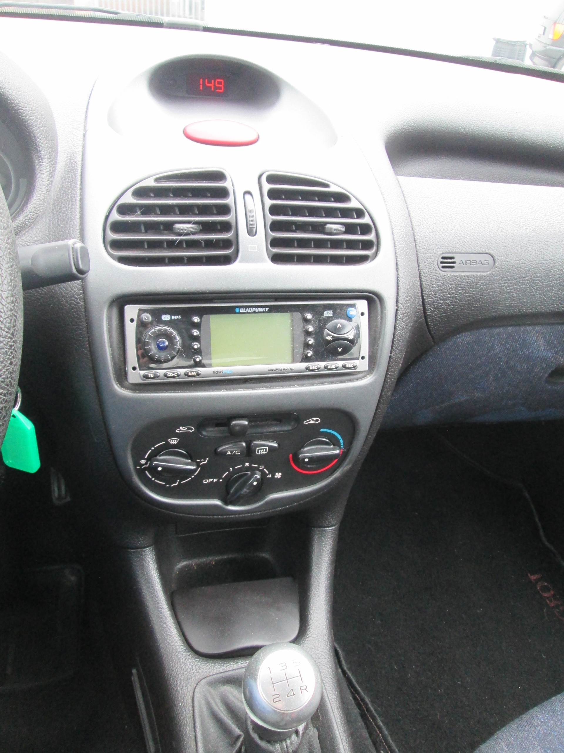 PEUGEOT 206 1.6 XS Sport-image-12