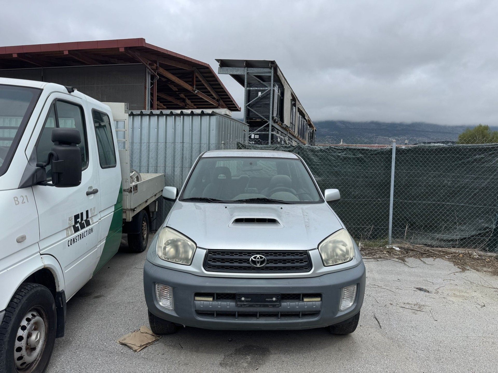TOYOTA RAV-4 2.0 D4D Linea Sol-image-2