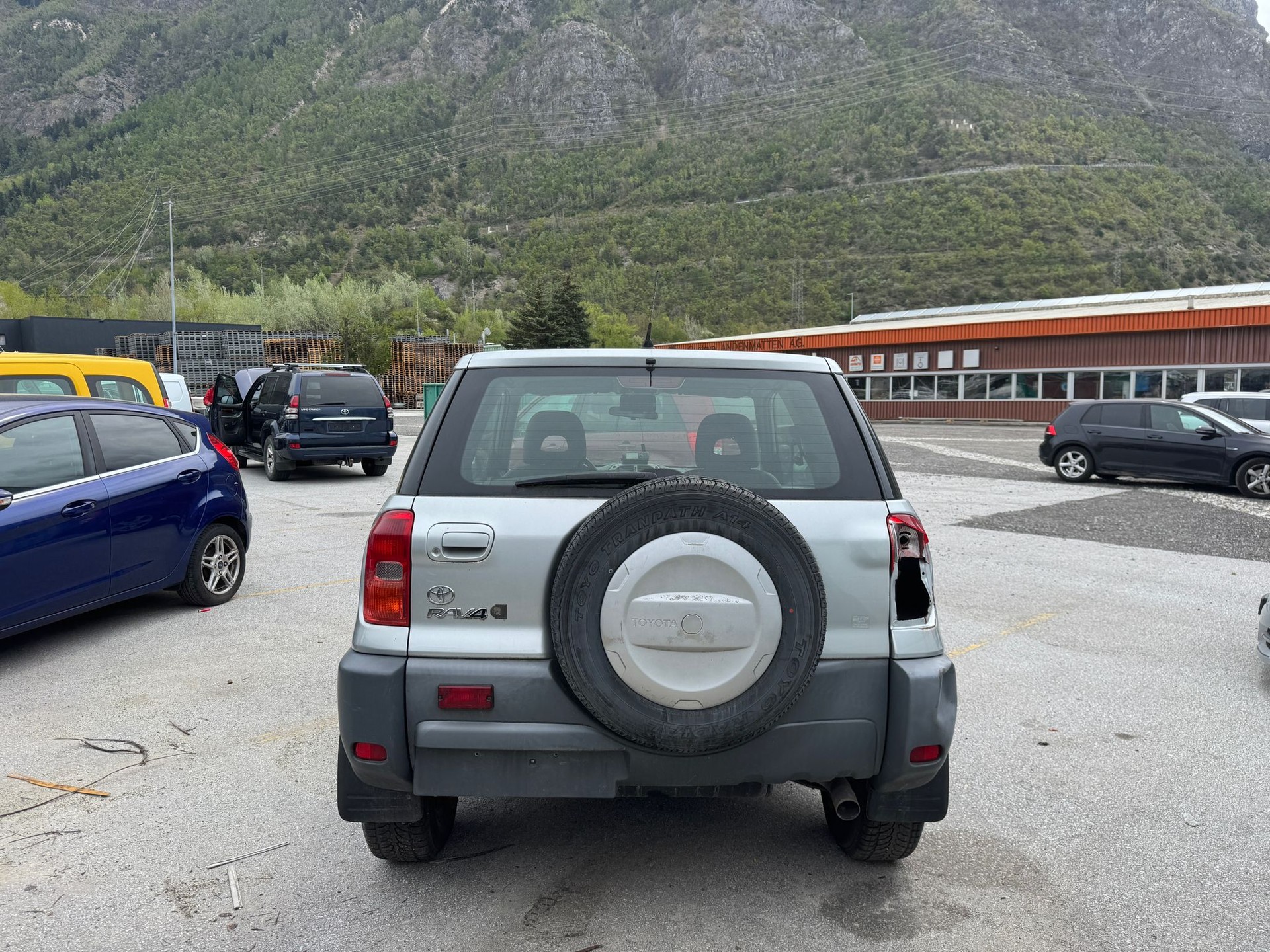 TOYOTA RAV-4 2.0 D4D Linea Sol-image-3