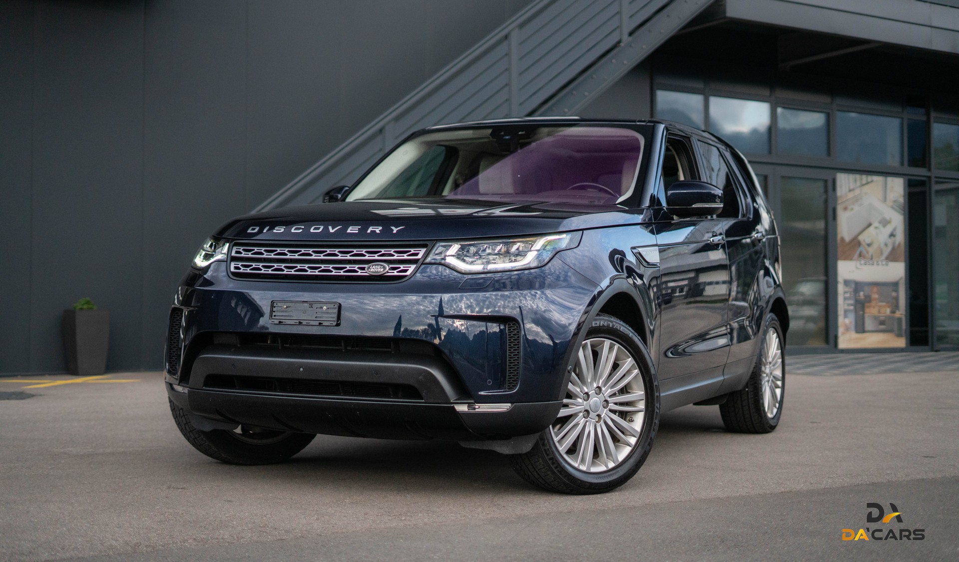 LAND ROVER Discovery 3.0 SDV6 HSE Luxury Automatic-image-0