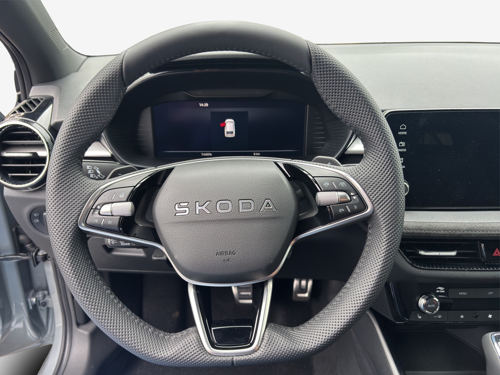SKODA Fabia 1.0 TSI Dynamic DSG-image-9