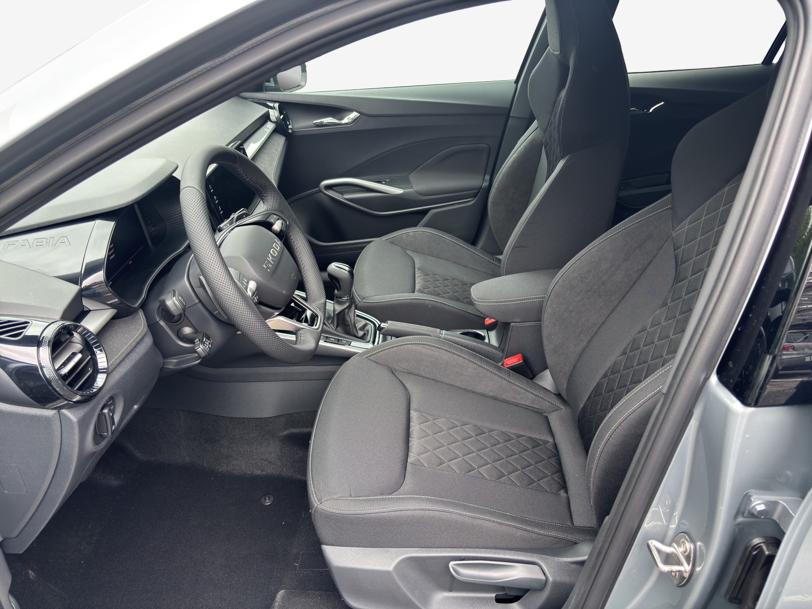 SKODA Fabia 1.0 TSI Dynamic DSG-image-7