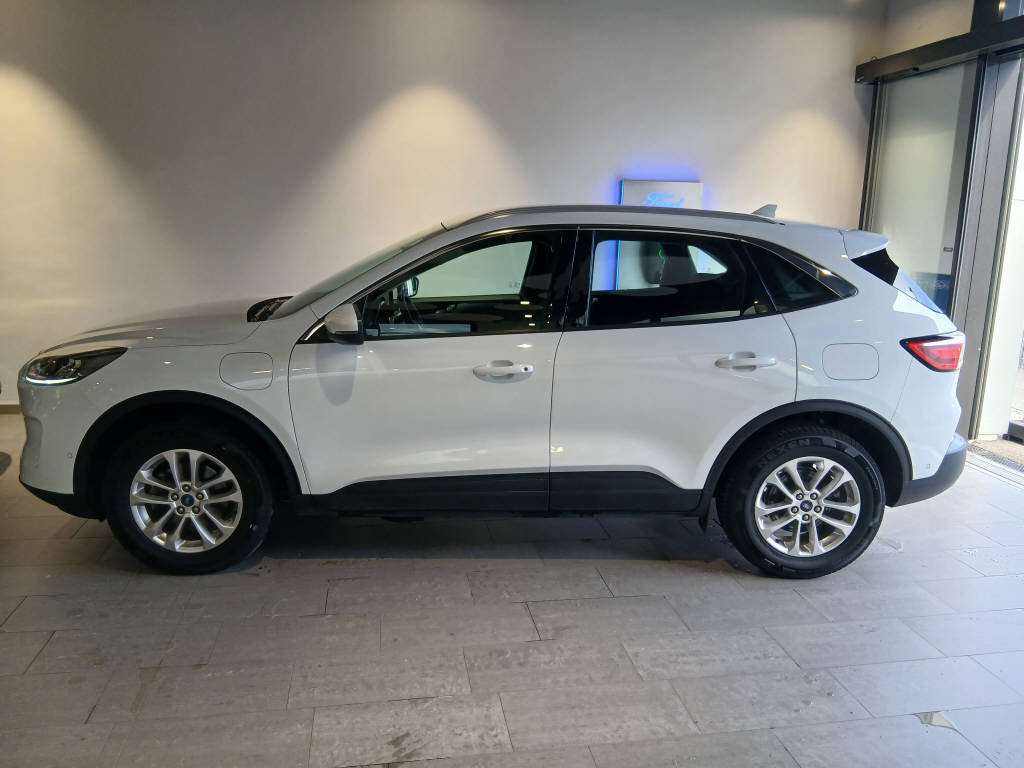 FORD Kuga 2.5 Plug-in Hybrid Titanium-showroom-element-2