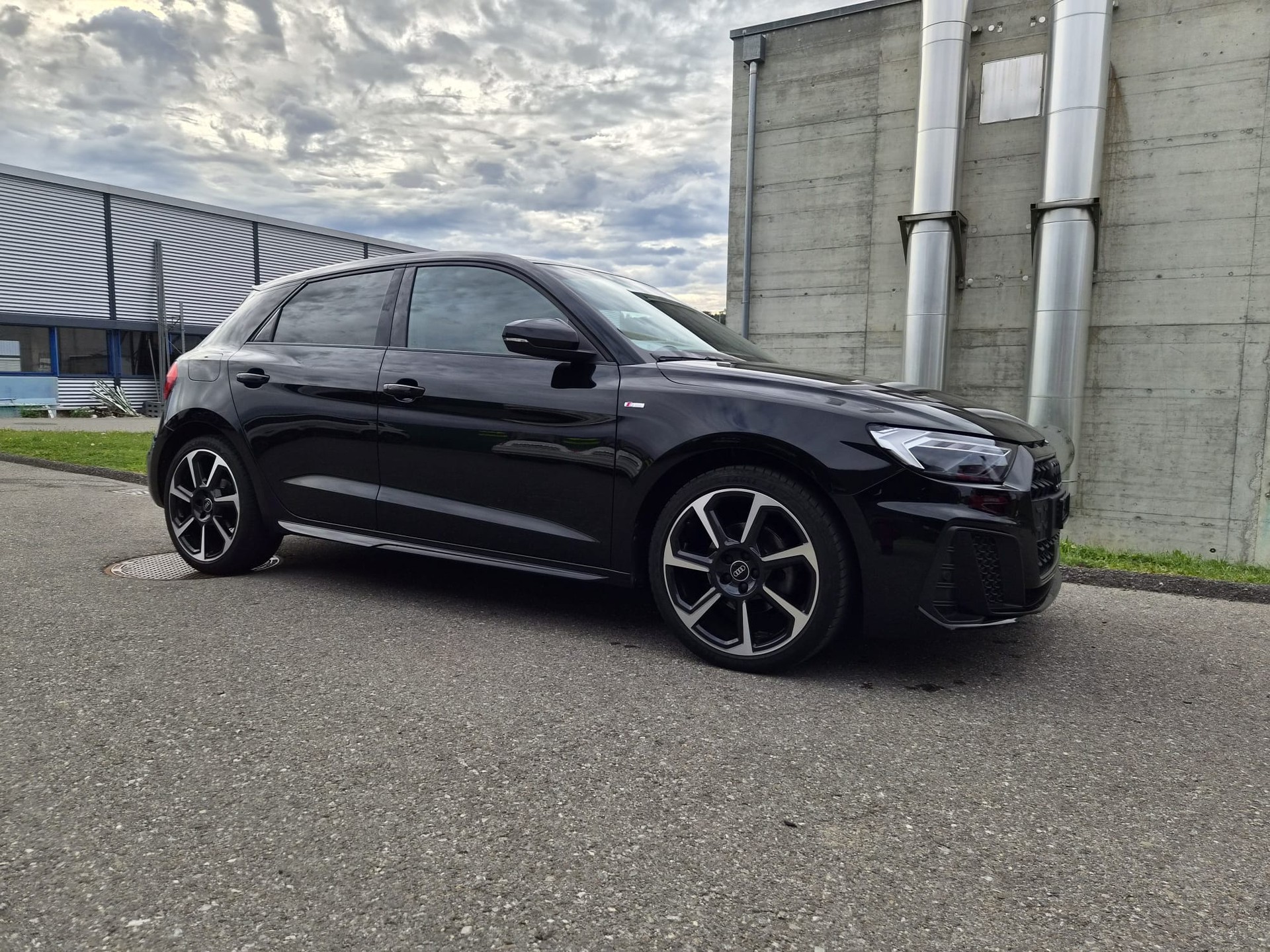 AUDI A1 Sportback 30 TFSI S Line Attraction S-tronic-image-5