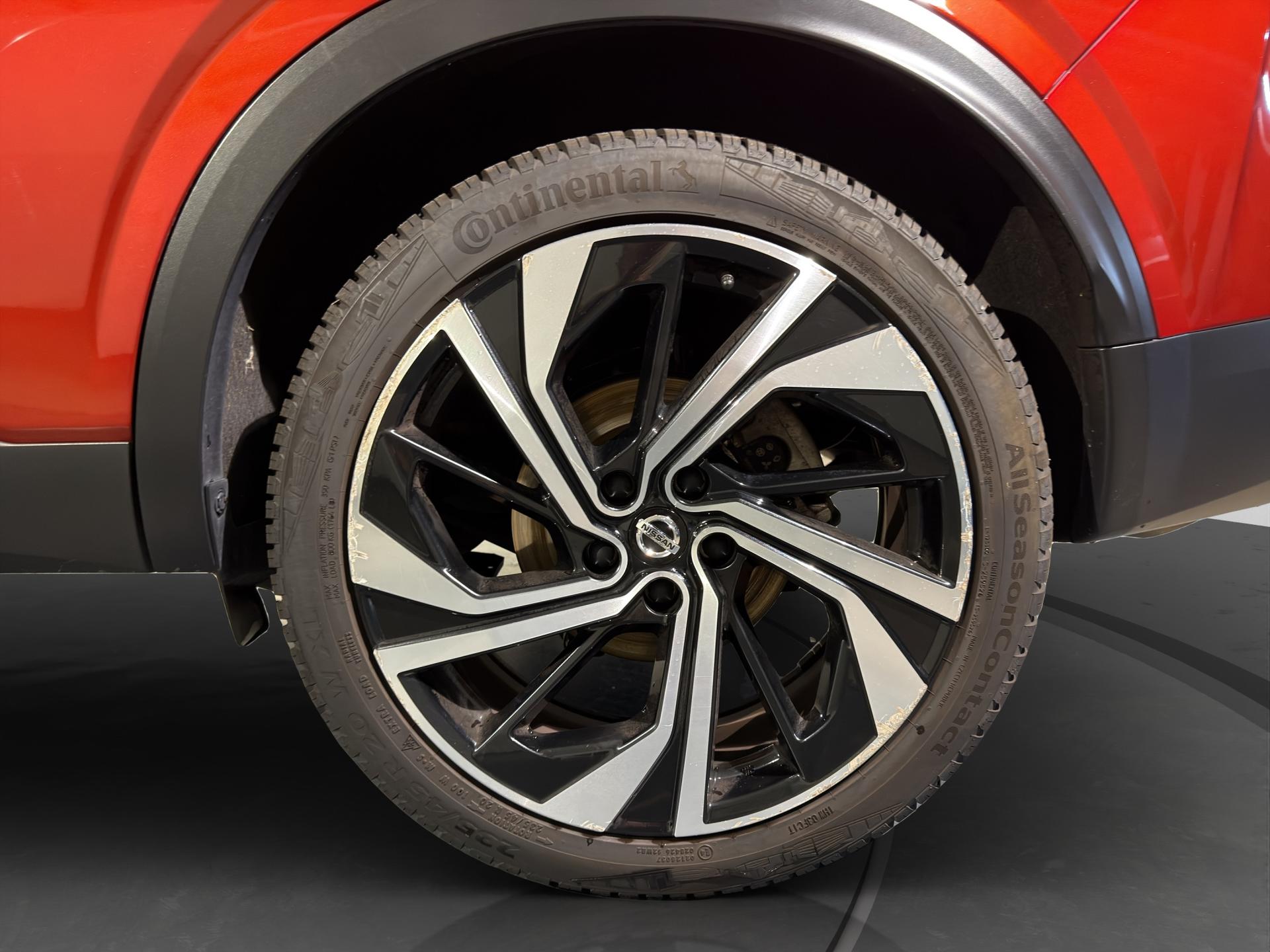 NISSAN Qashqai 1.3 DIG-T MHEV Tekna+ Xtronic 4x4-image-17