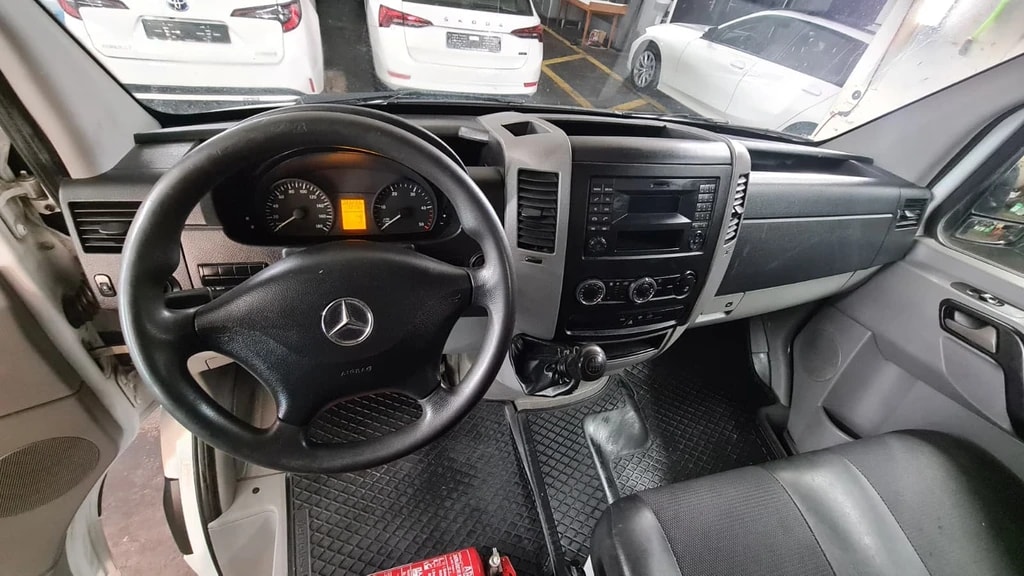 MERCEDES-BENZ Sprinter 314 CDI Standard ** 3-Plätzer ** Brücke mit Ladekran ** Frisch Ab MFK & Service **-image-8