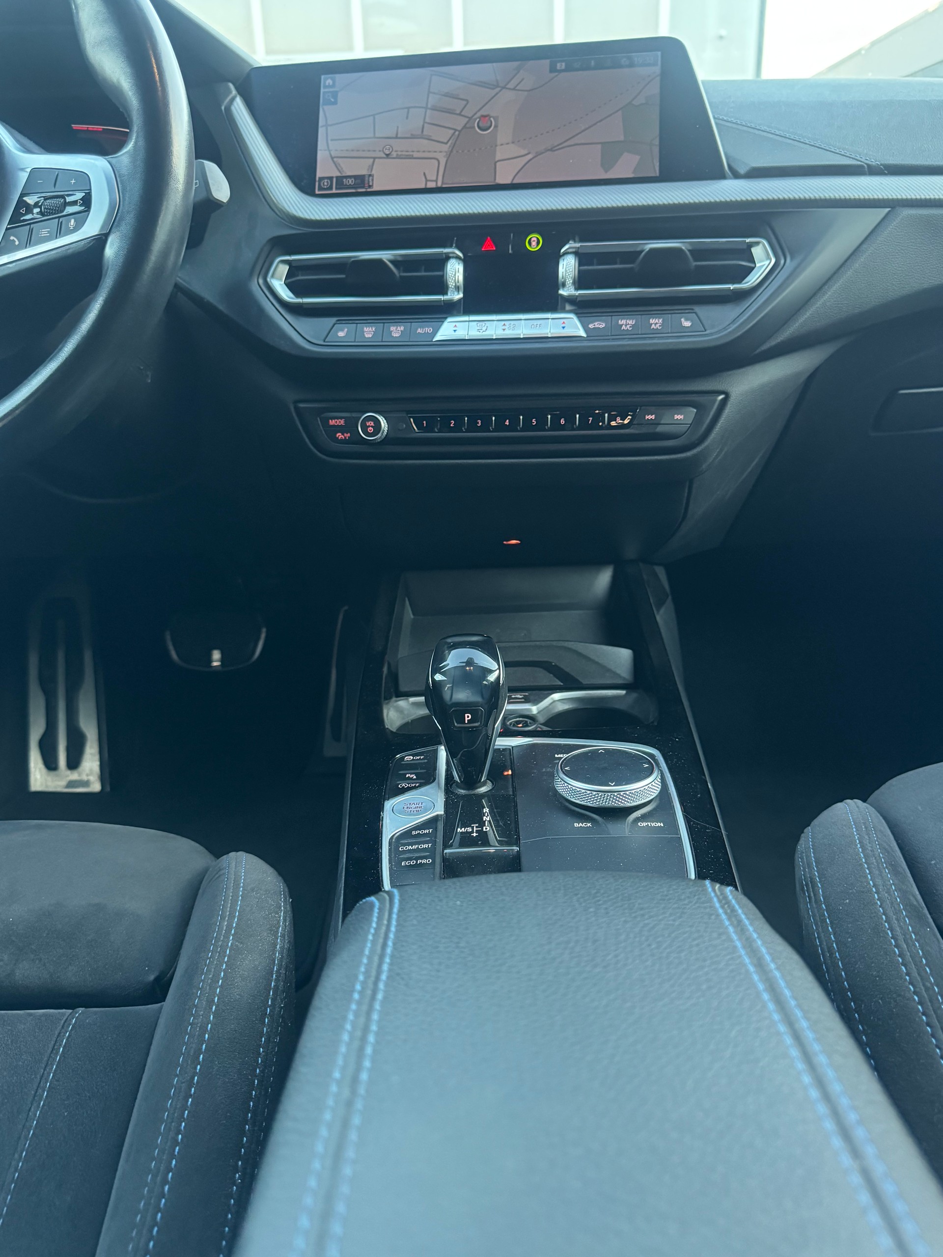 BMW 118i Pure M Sport Steptronic-image-10