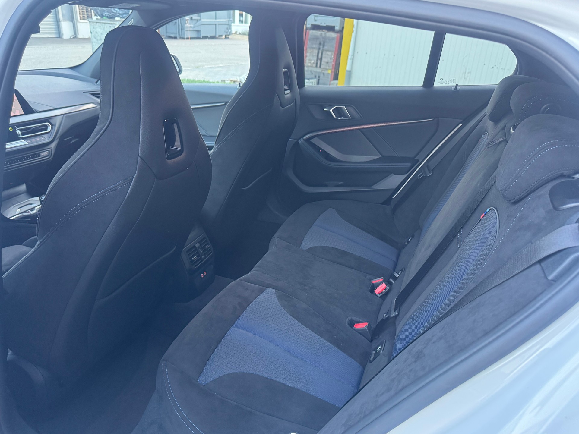 BMW 118i Pure M Sport Steptronic-image-11