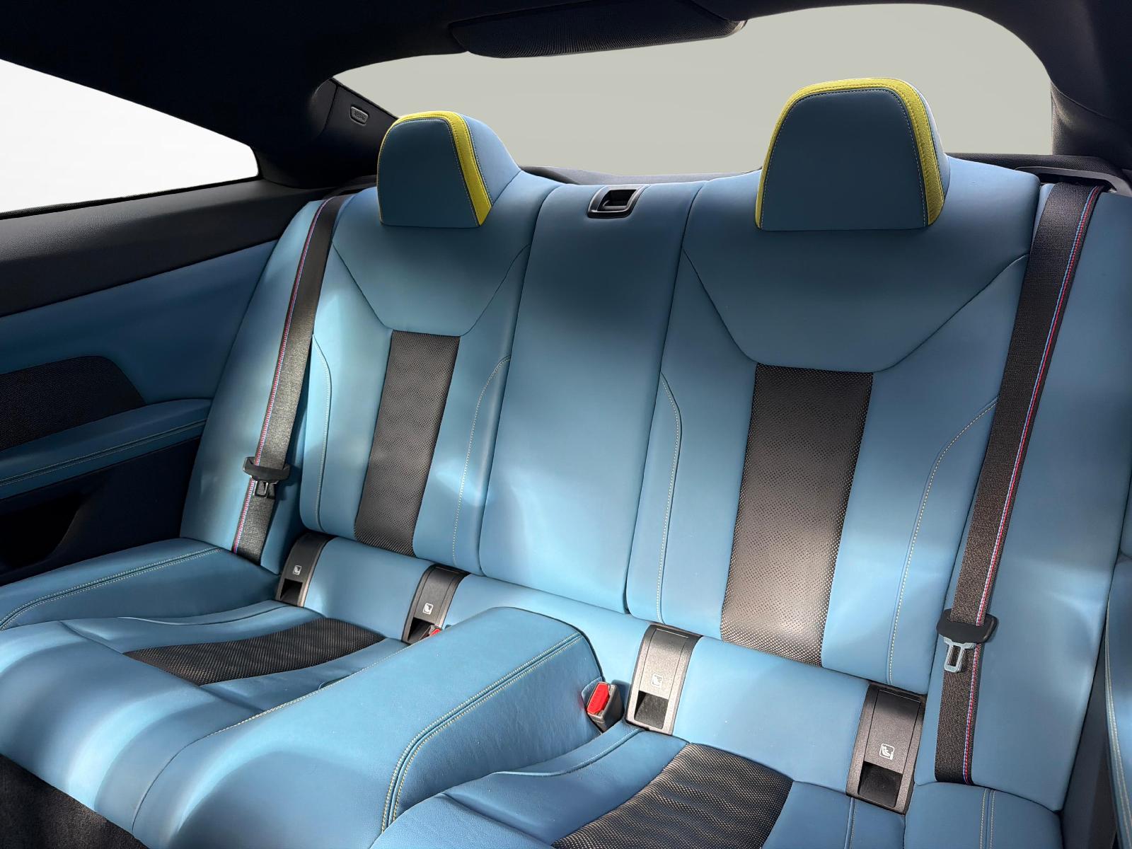 BMW M4 Competition xDrive Coupé-image-19