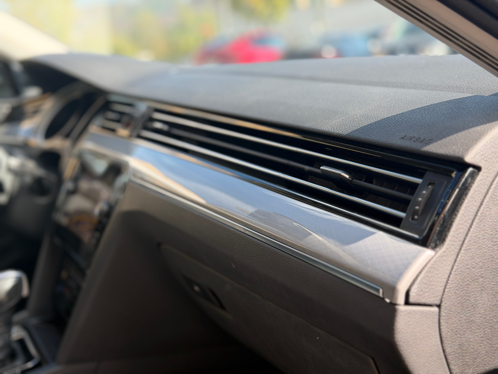 VW Passat 2.0 TDI BMT Business DSG-image-29