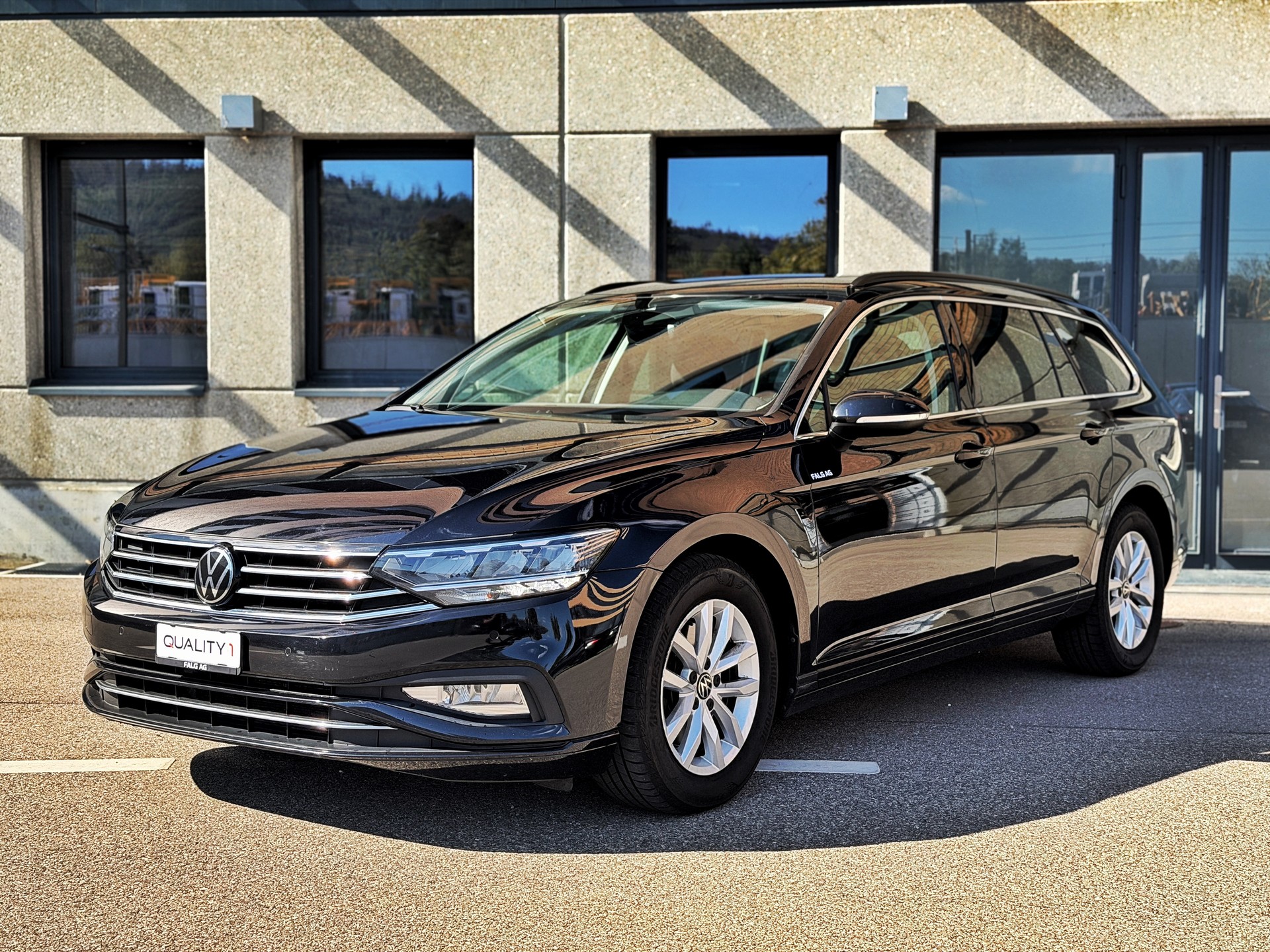 VW Passat 2.0 TDI BMT Business DSG-image-0