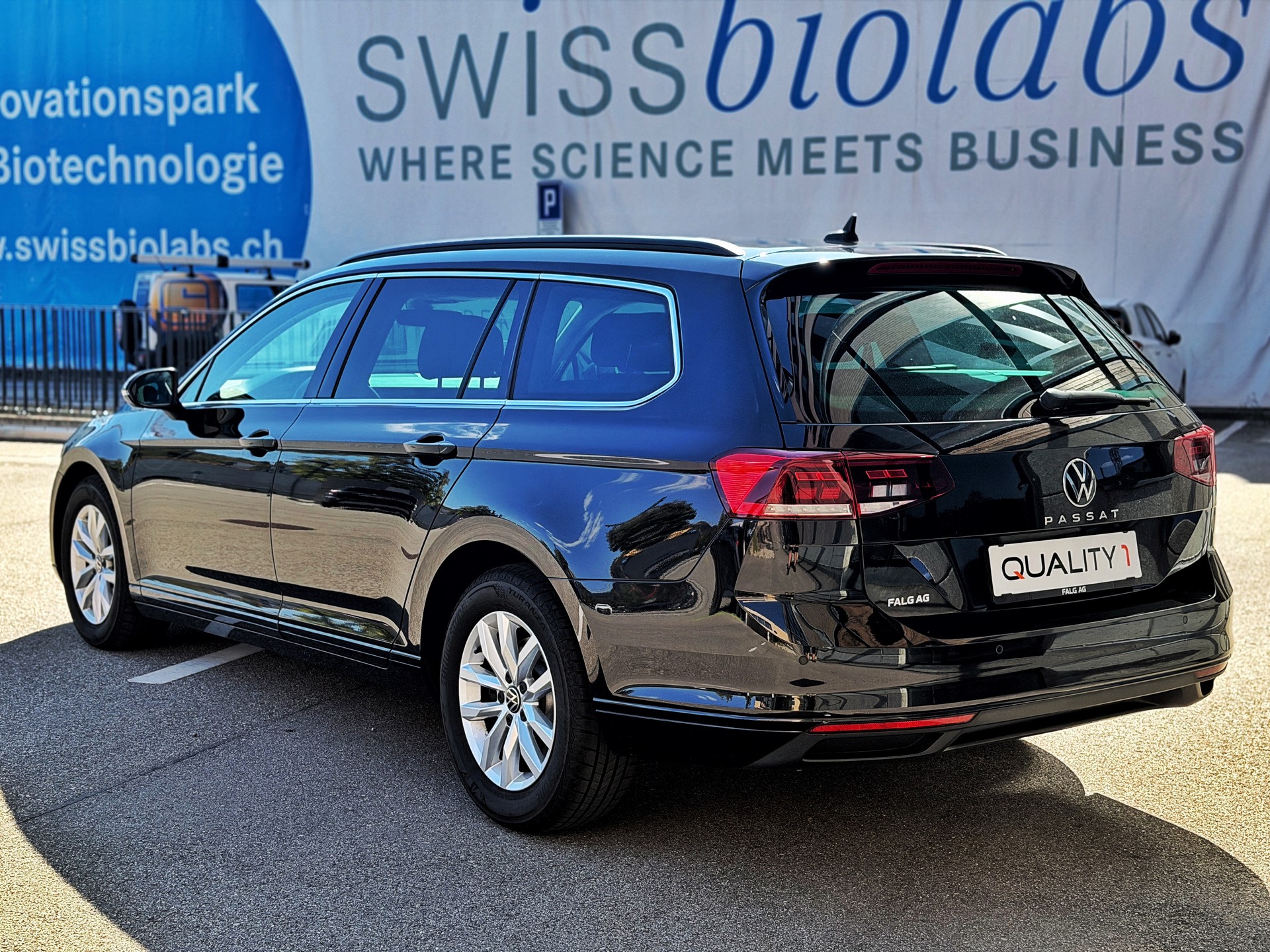 VW Passat 2.0 TDI BMT Business DSG-image-2