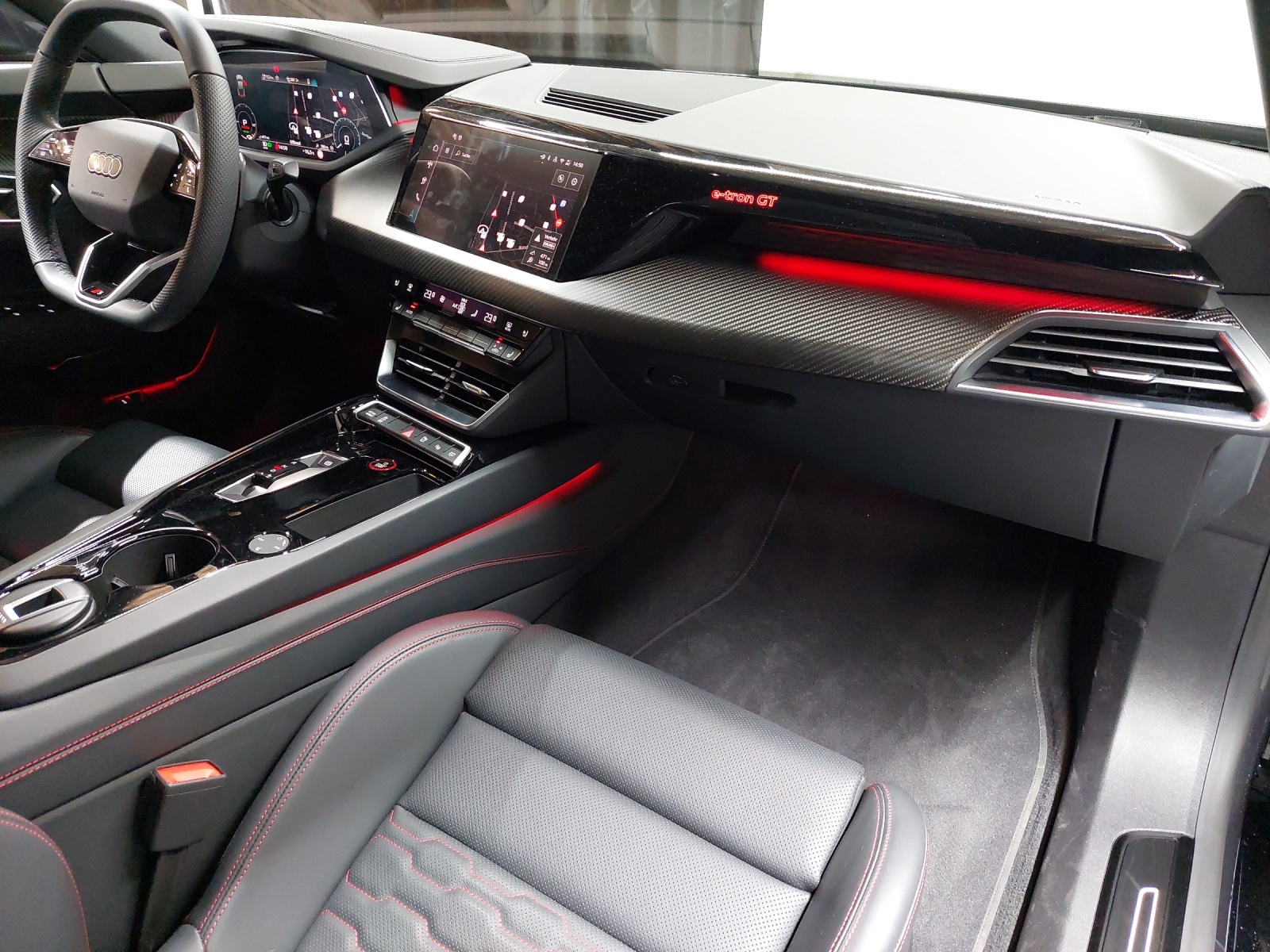 AUDI S e-tron GT quattro-image-9