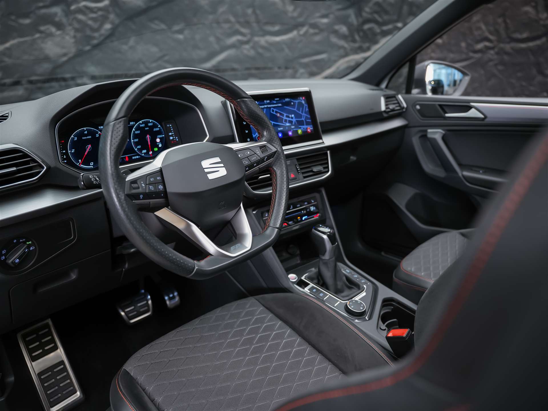 SEAT Tarraco 2.0 TDI CR FR 4Drive DSG *7 Sitze*Panorama*Beats*-image-7