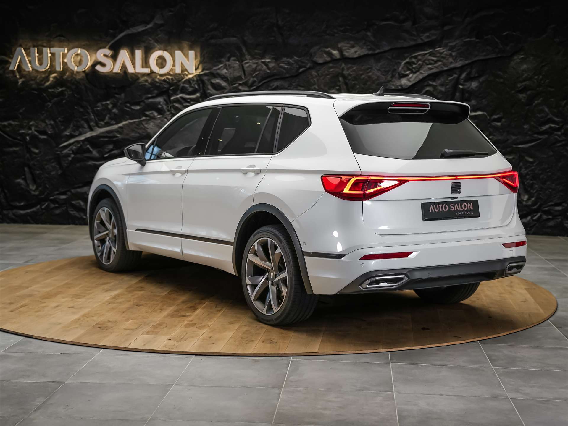 SEAT Tarraco 2.0 TDI CR FR 4Drive DSG *7 Sitze*Panorama*Beats*-image-2