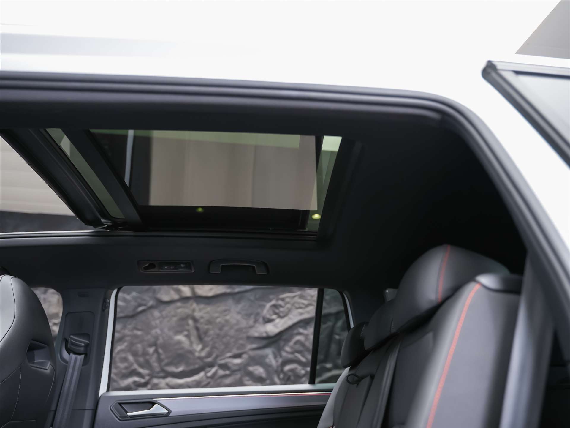 SEAT Tarraco 2.0 TDI CR FR 4Drive DSG *7 Sitze*Panorama*Beats*-image-12