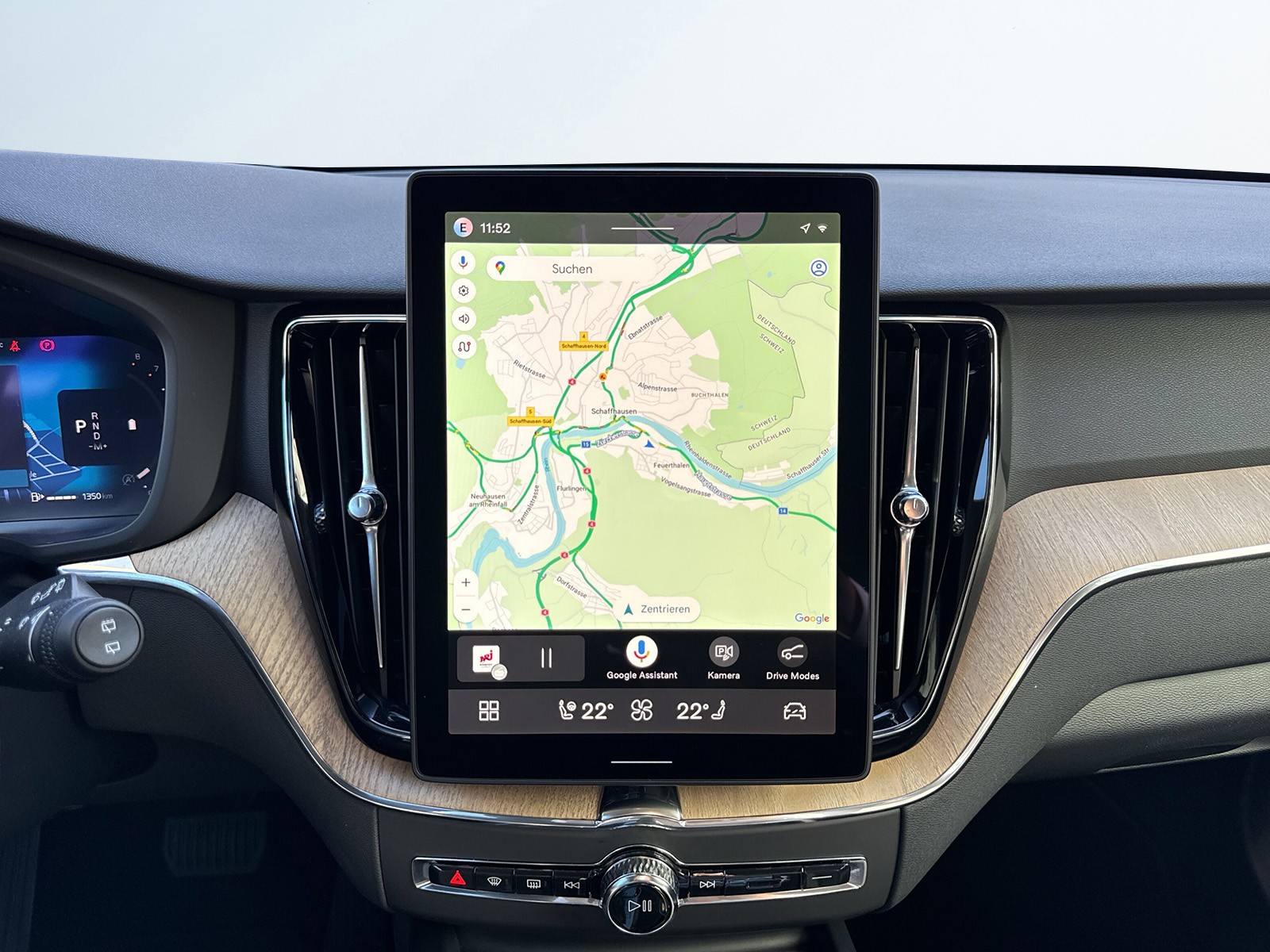 VOLVO XC60 2.0 B5 MH Plus Dark AWD-image-14