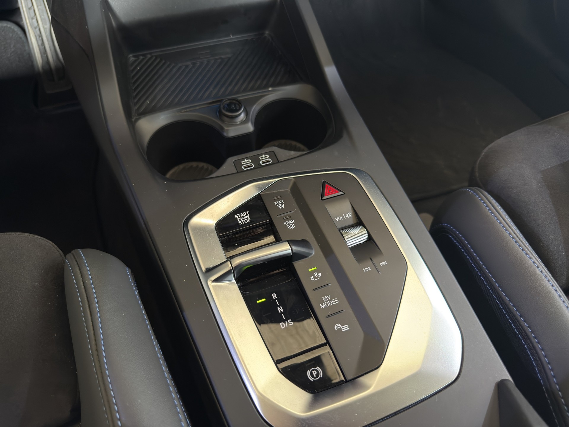 BMW 118d Steptronic M Sport Pro-image-13