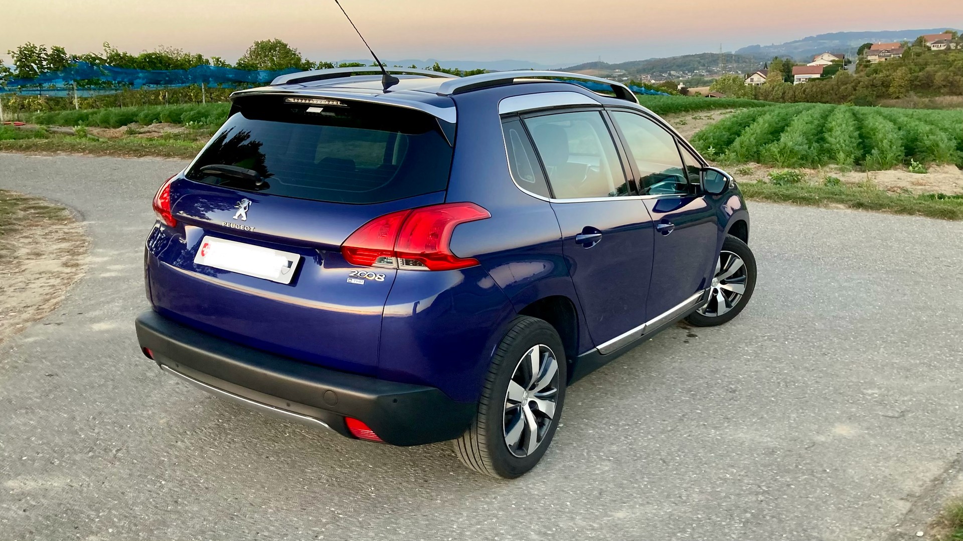 PEUGEOT 1.2 PureTech 110 Allure S/S-image-2