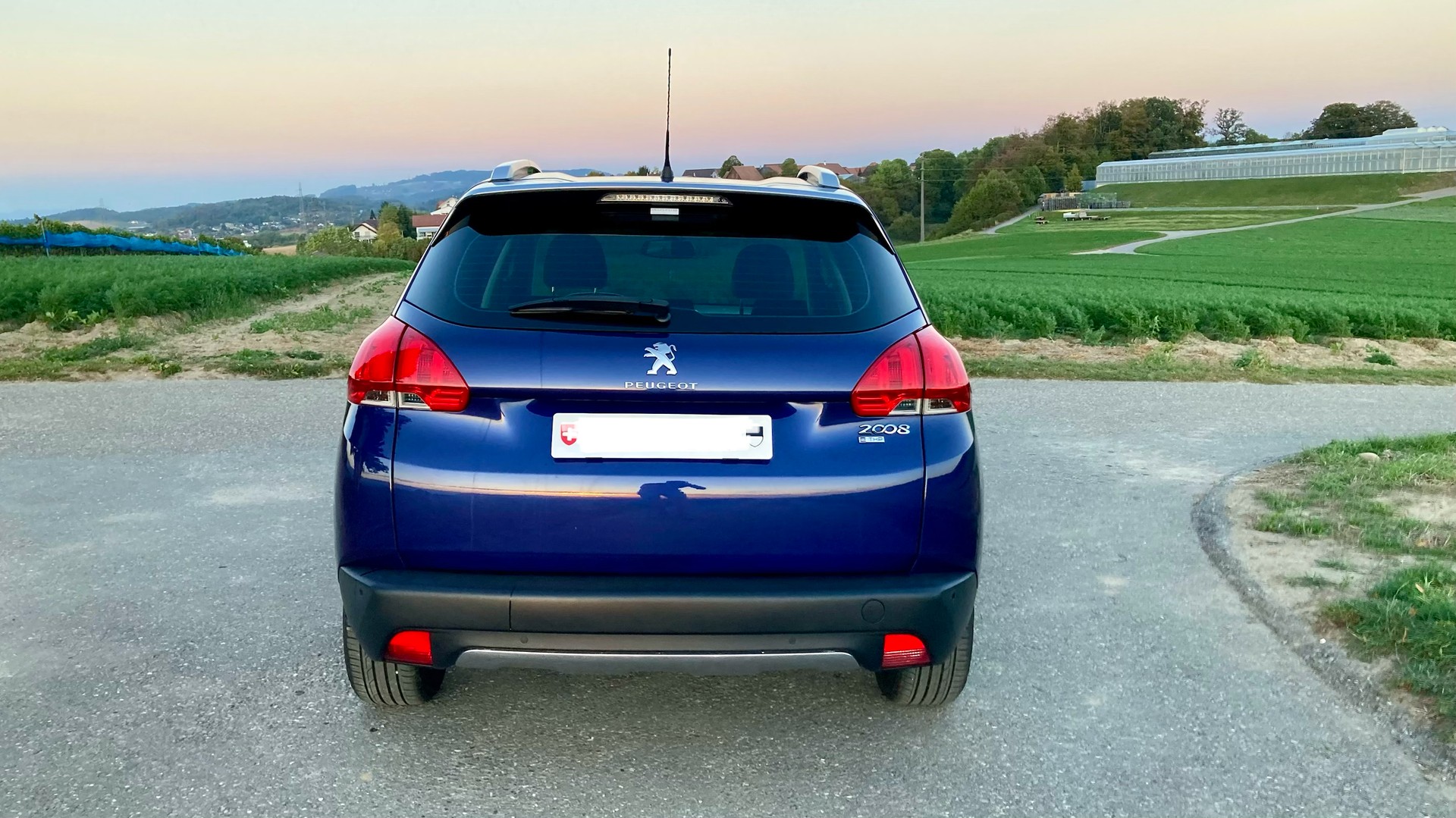 PEUGEOT 1.2 PureTech 110 Allure S/S-image-1