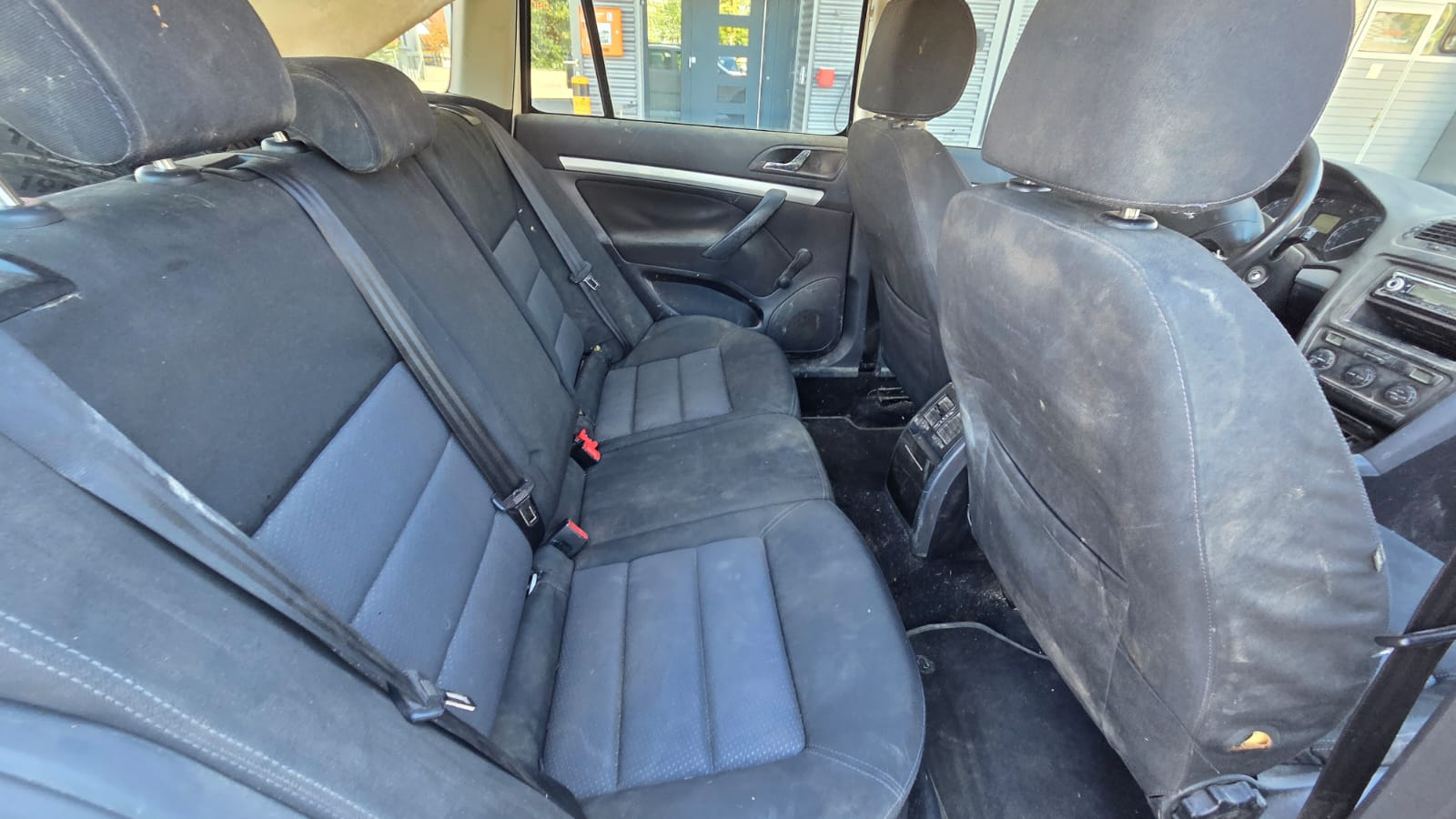 SKODA Octavia 1.9 TDI Swiss Adventure 4x4-image-19