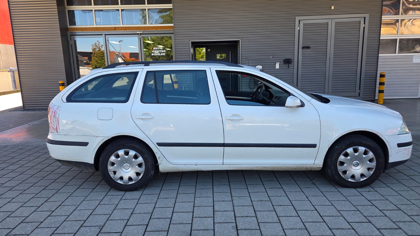 SKODA Octavia 1.9 TDI Swiss Adventure 4x4-image-6