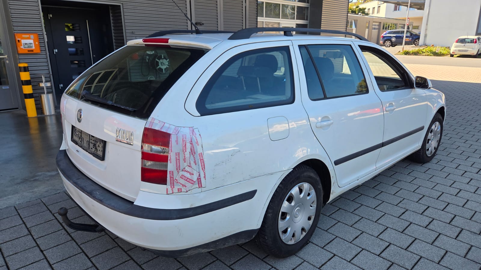 SKODA Octavia 1.9 TDI Swiss Adventure 4x4-image-5